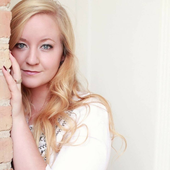 Meet your Posher, Marleen - Picture 1 of 1